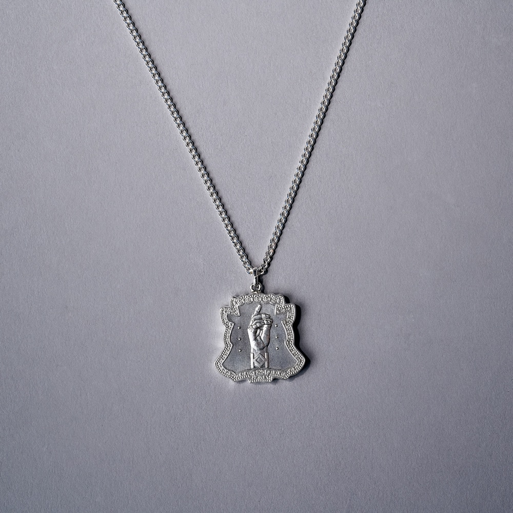 emblem long necklace｜KEEN AND INTENSE｜MAILIVIS(メイリビス)