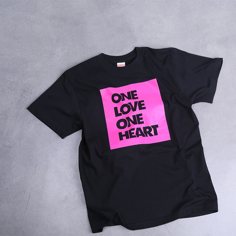 ONE LOVE ONE HEART T-shirt