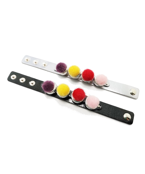 【トシ子ちゃん】着せ替えボタンブレスレット 箱推しボールファーデザイン